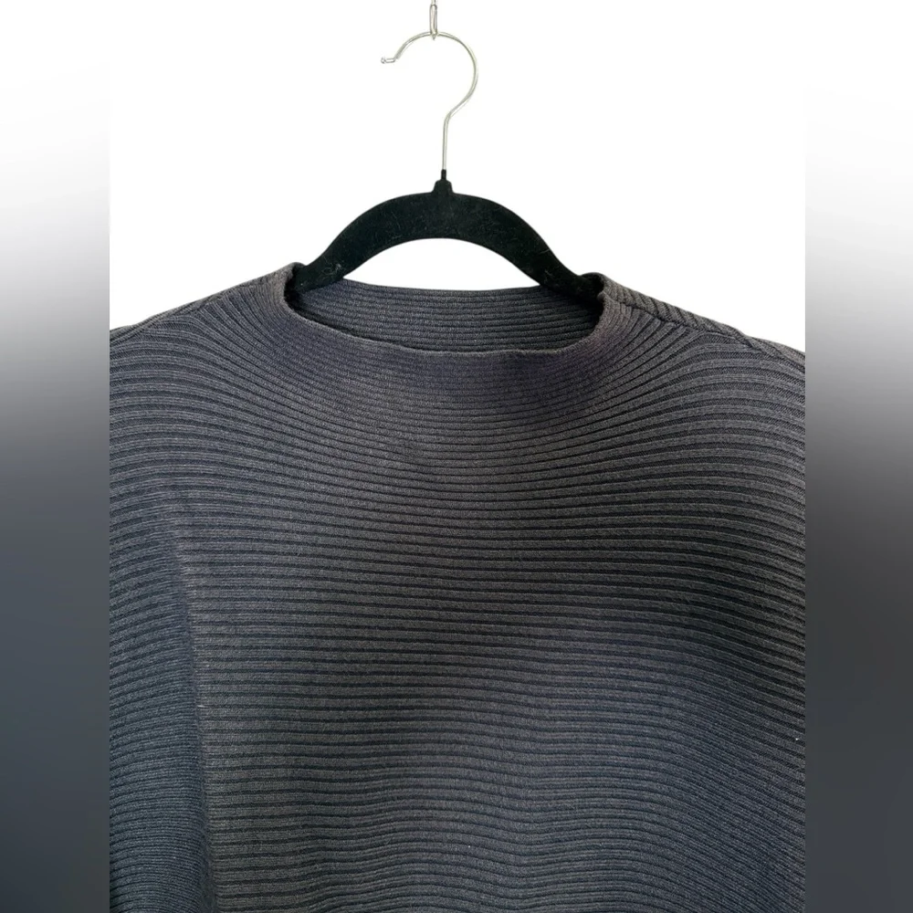Modern Citizen Women’s Navy Blue Ribbed Sweater sz L - Picture 3 of 8